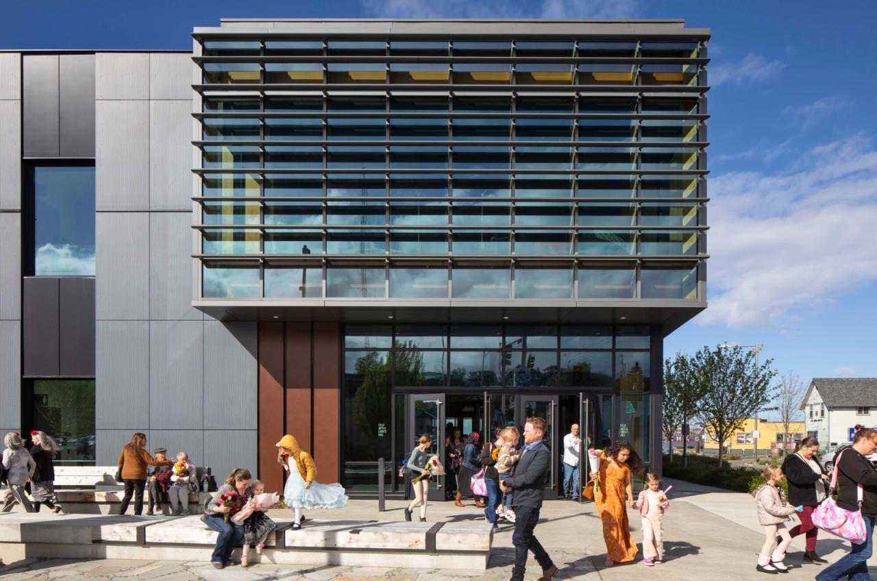 BIM建筑|Field 艺术与活动大厅 / LMN Architects