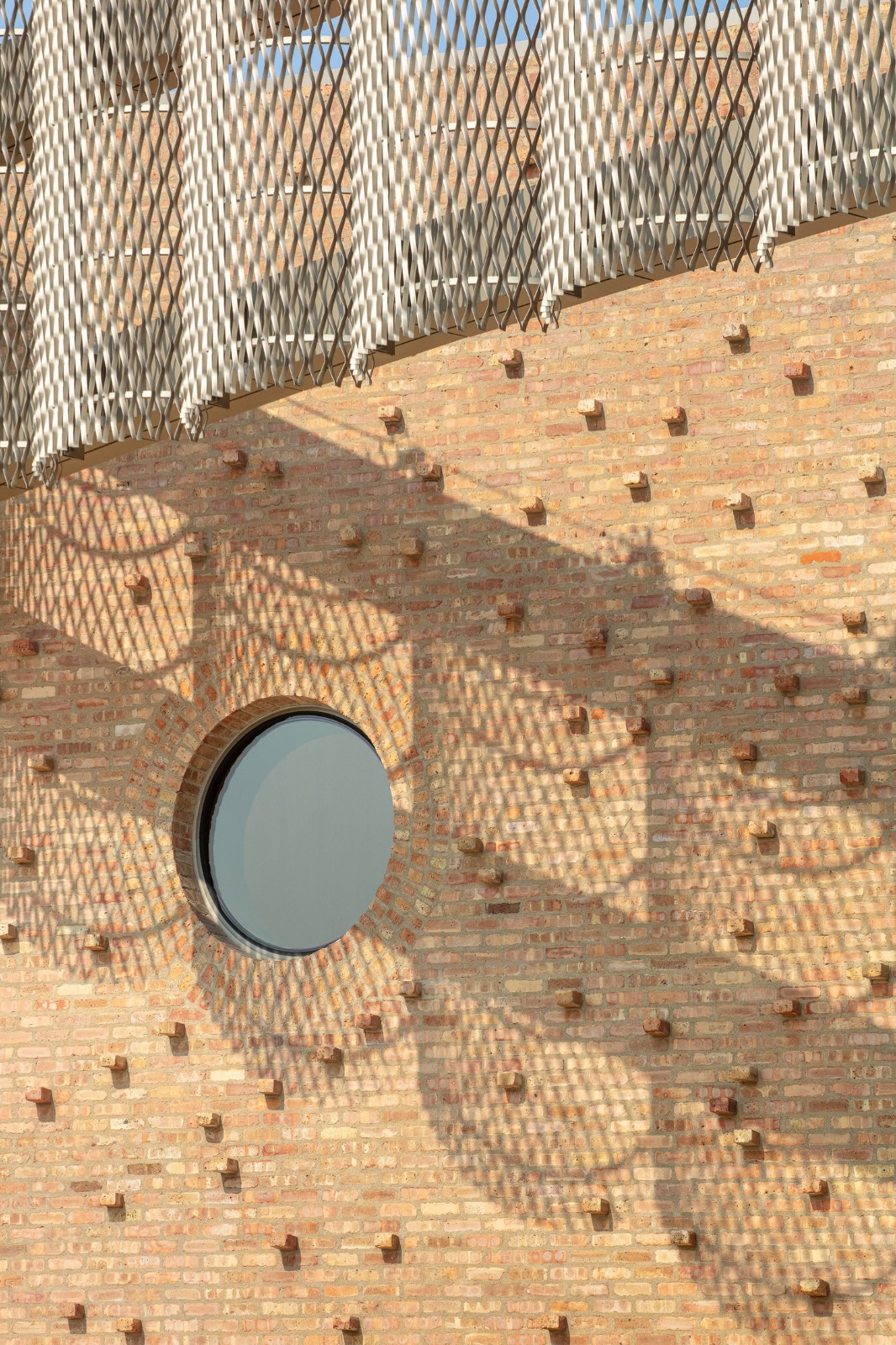 BIM建筑|芝加哥公园区总部和体育馆 / John Ronan Architects