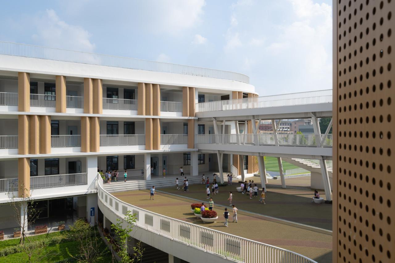 BIM建筑|成长阶梯，无界校园：杭州市上塘单元小学 / 浙江大学建筑设计研究院