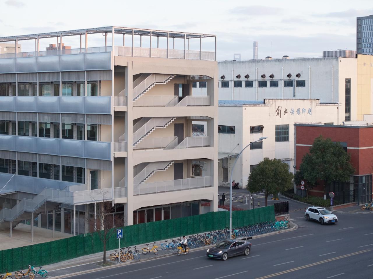 BIM建筑|上海继电器厂改造 / HCCH合尘建筑