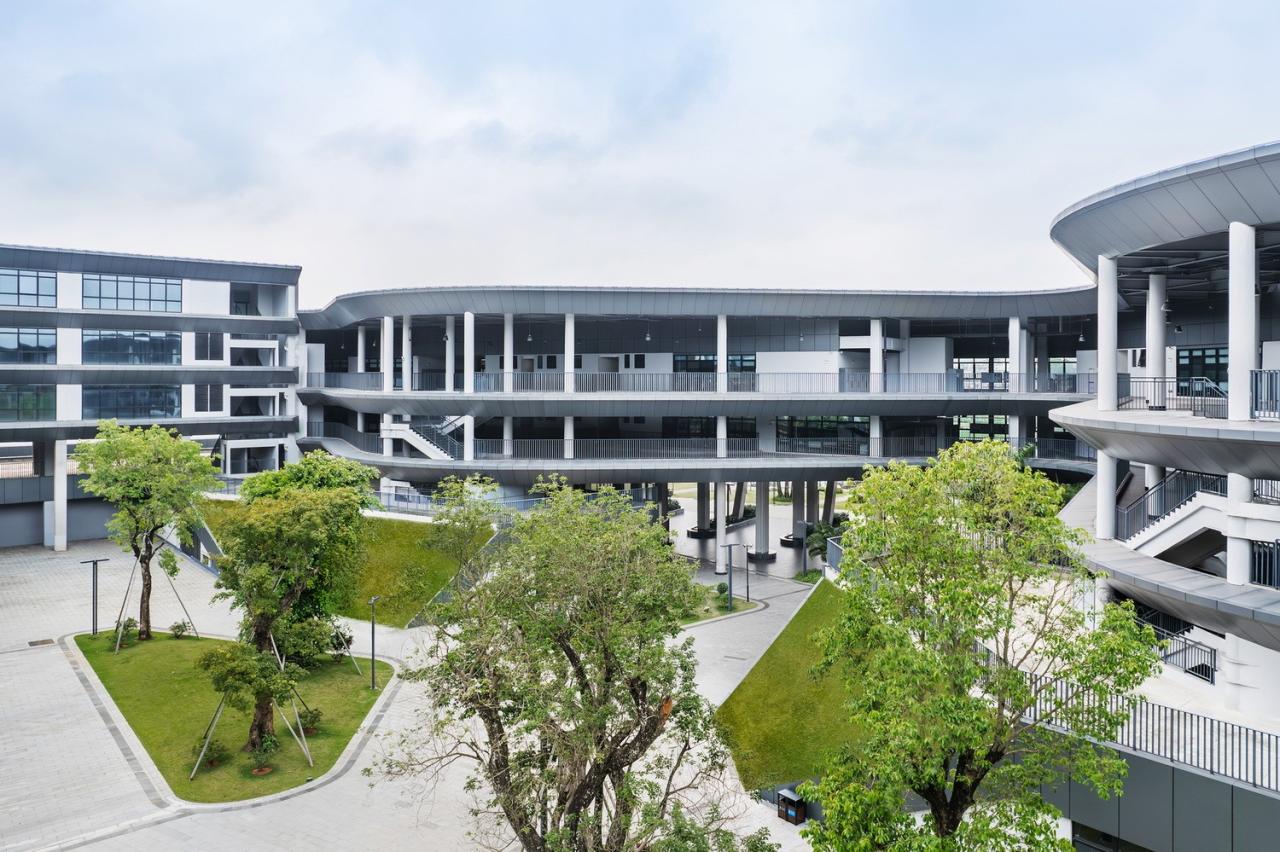 BIM建筑|北京大学附属中学海口学校 / Crossboundaries