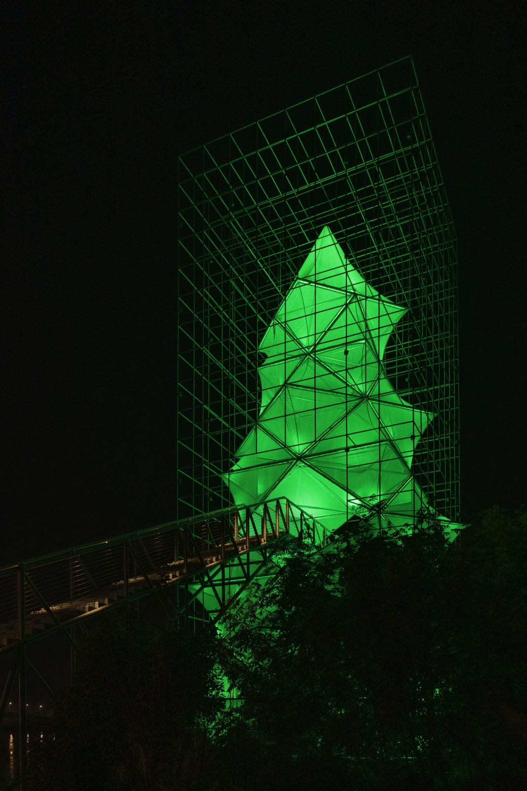 BIM建筑|人造树 / 有限设计工作室