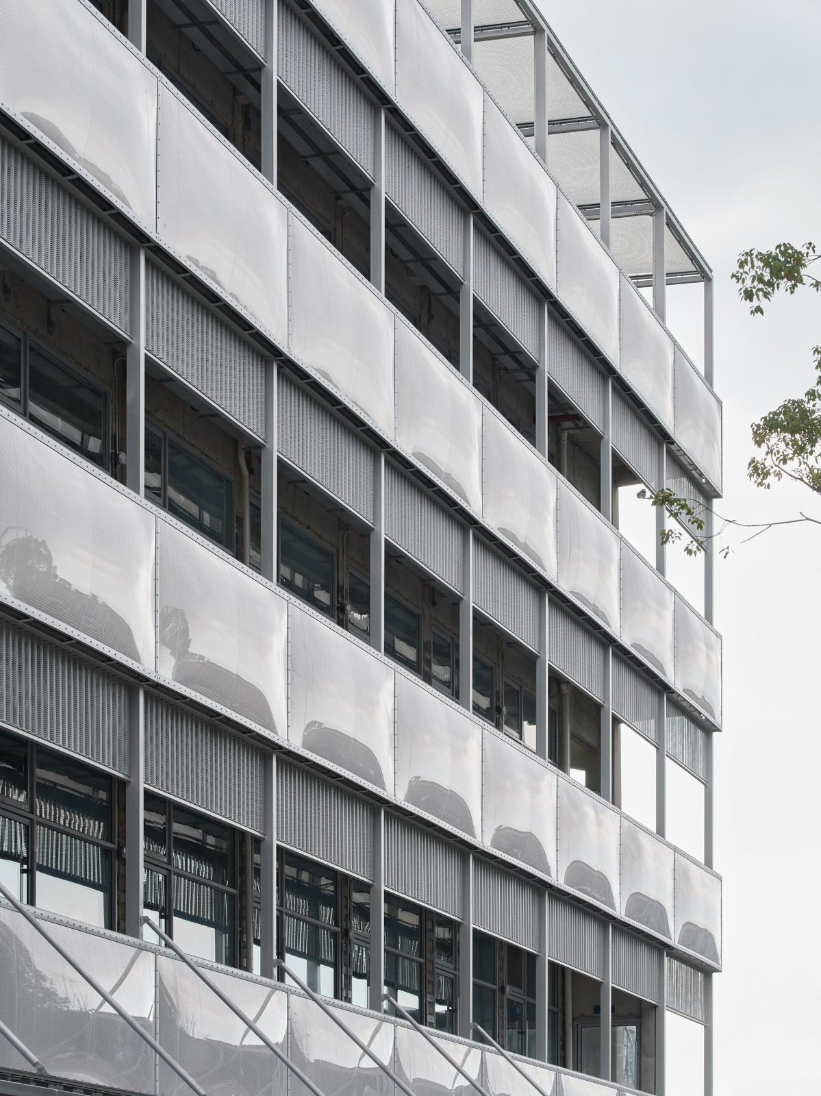 BIM建筑|上海继电器厂改造 / HCCH合尘建筑