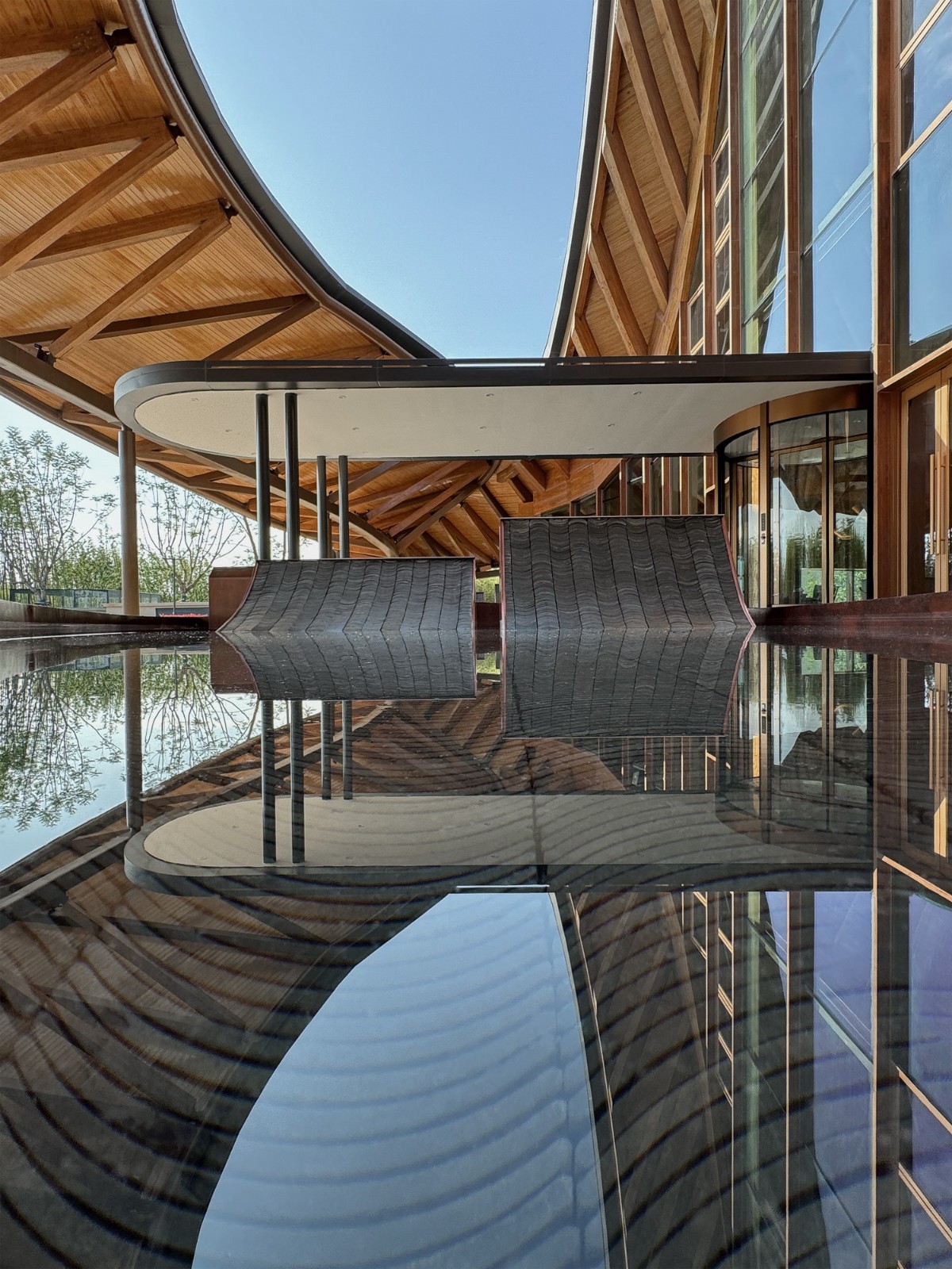 BIM建筑|“龙脊”- 地中海黑龙滩度假酒店 / AIM ARCHITECTURE