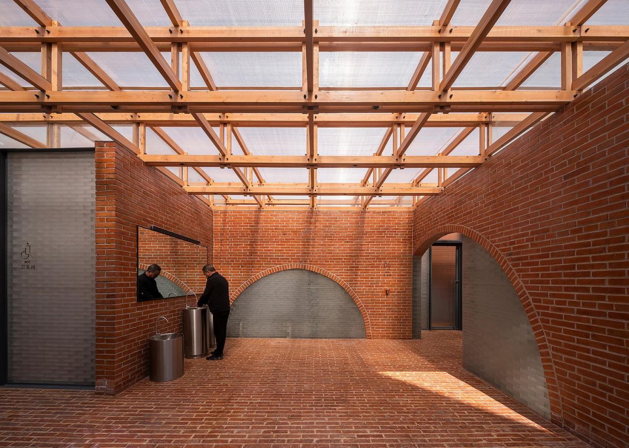 BIM建筑|留坝老街红砖公厕 / 尌林建筑设计事务所