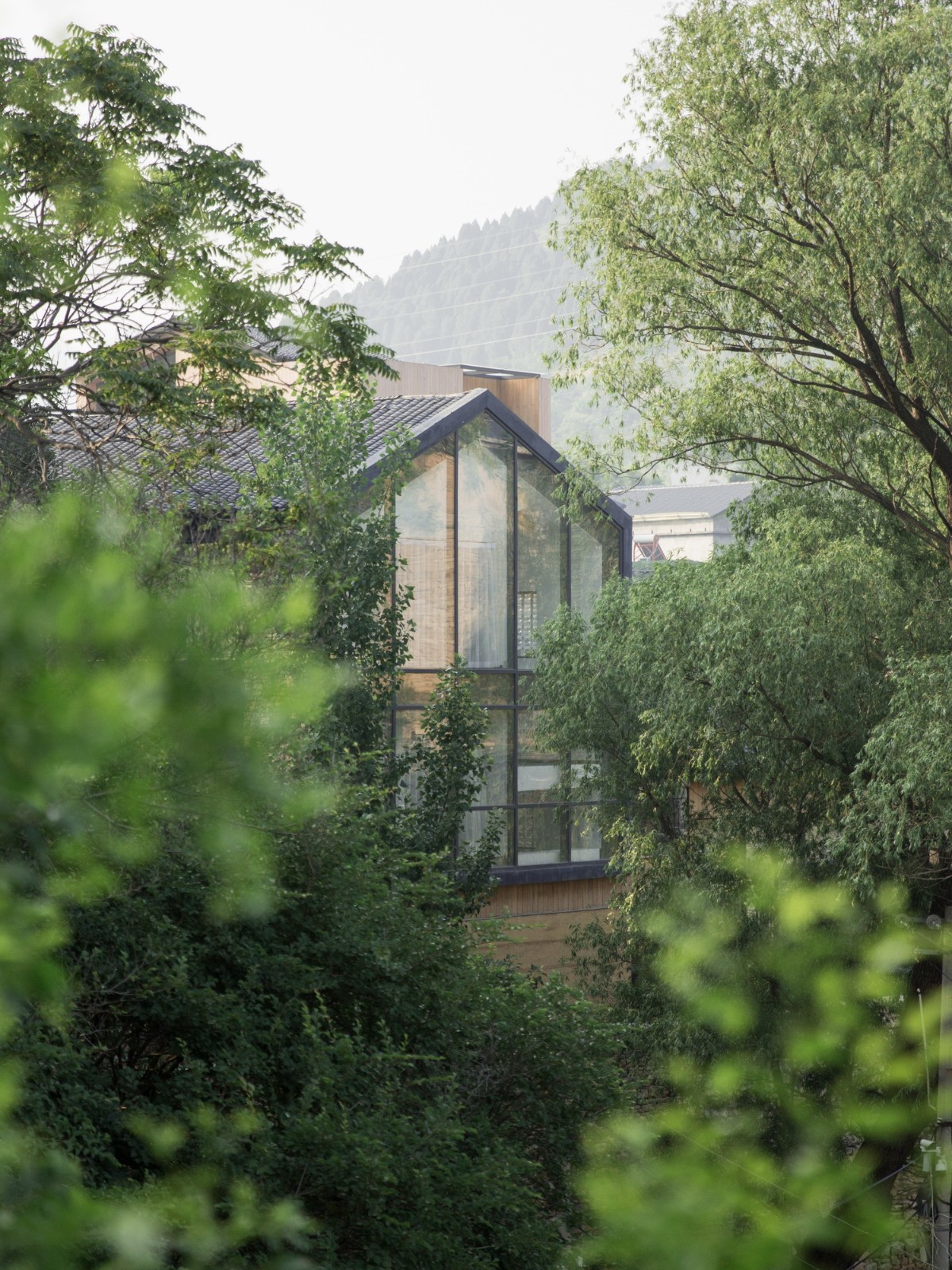 BIM建筑|以景为据：济南东泉村民宿集群设计 / GW空间设计