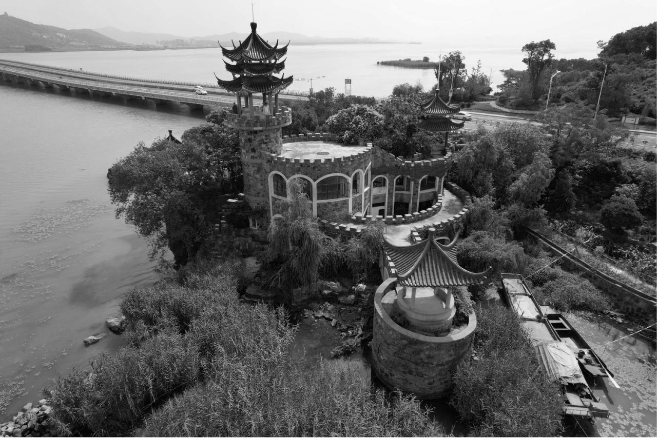 BIM建筑|太湖度假区凤凰台改造 / 平介设计