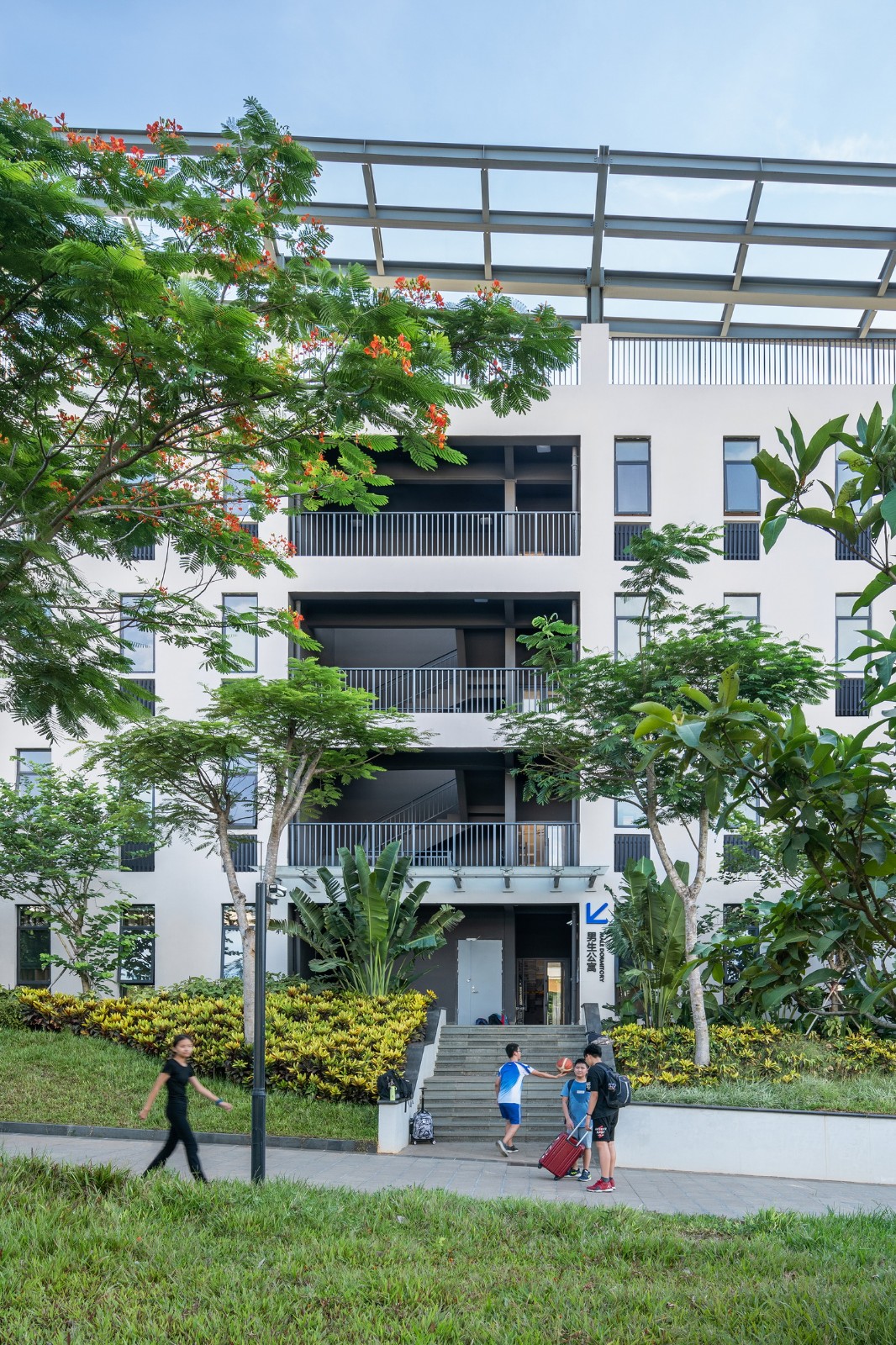 BIM建筑|北京大学附属中学海口学校 / Crossboundaries