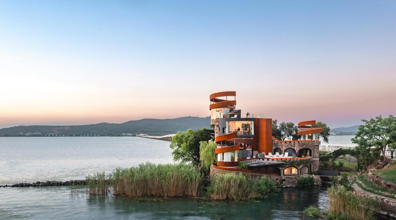 BIM建筑|太湖度假区凤凰台改造 / 平介设计