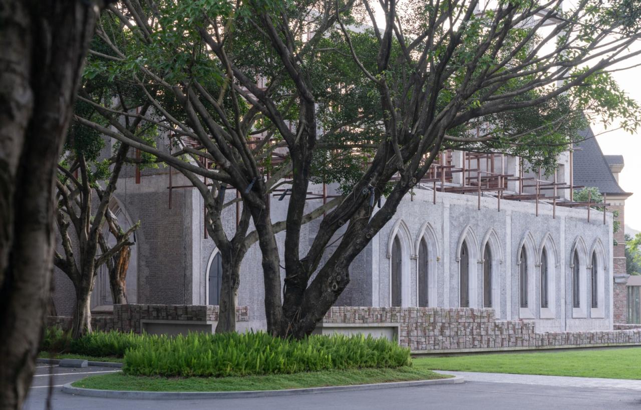 BIM建筑|旧教堂 / 源计划建筑师事务所