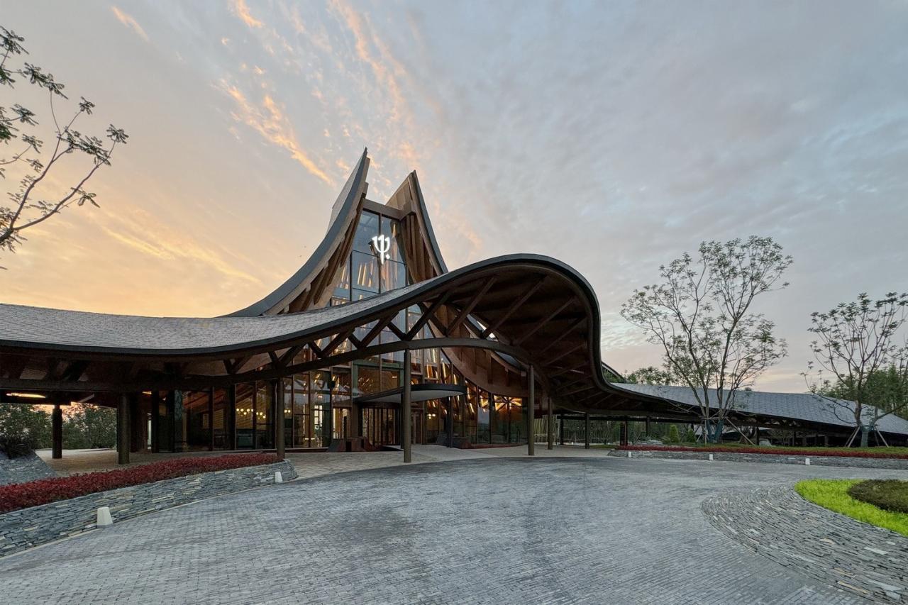 BIM建筑|“龙脊”- 地中海黑龙滩度假酒店 / AIM ARCHITECTURE