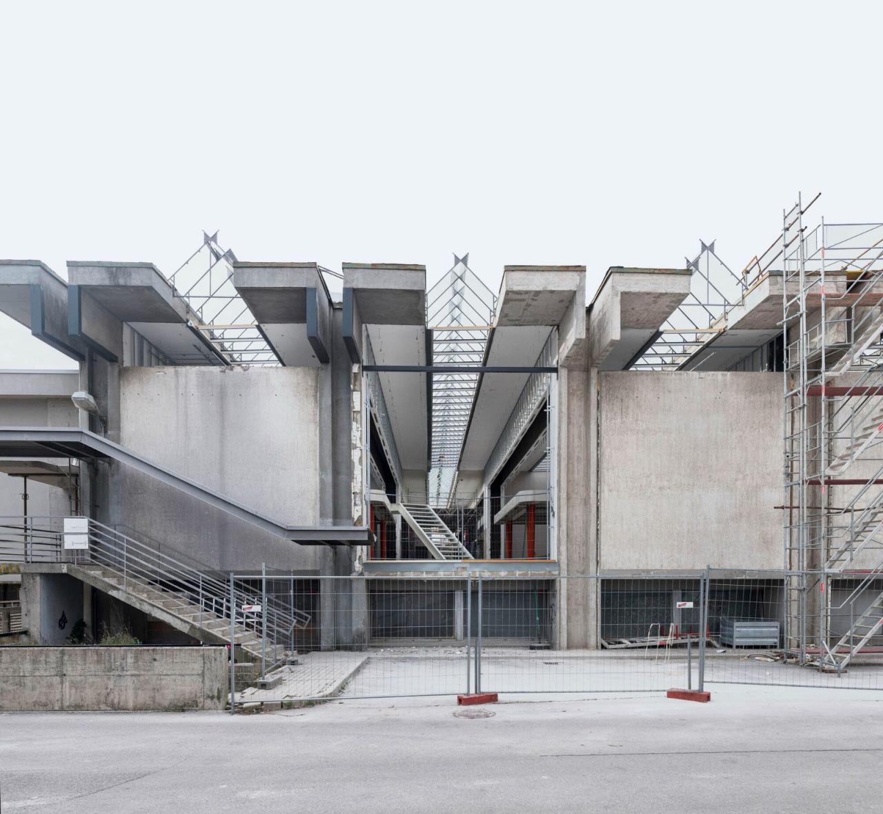 BIM建筑|老印刷厂 / OFIS Architects