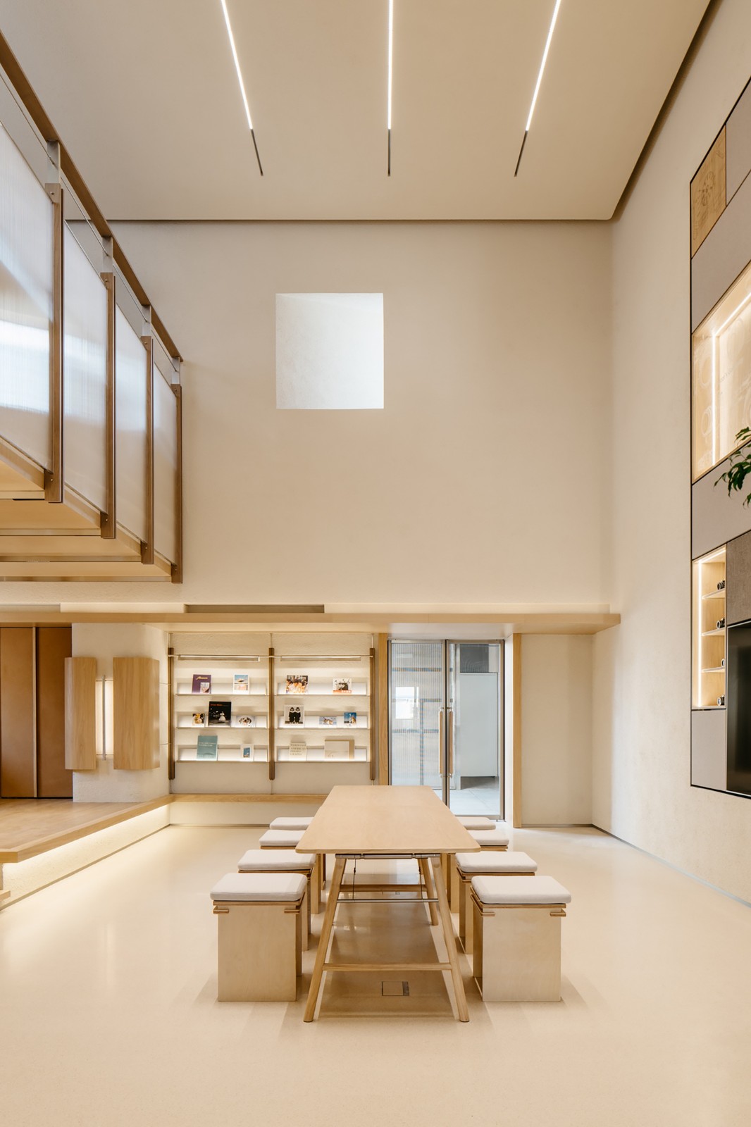 BIM建筑|尼康直营店·北京三里屯太古里店 / Lukstudio芝作室