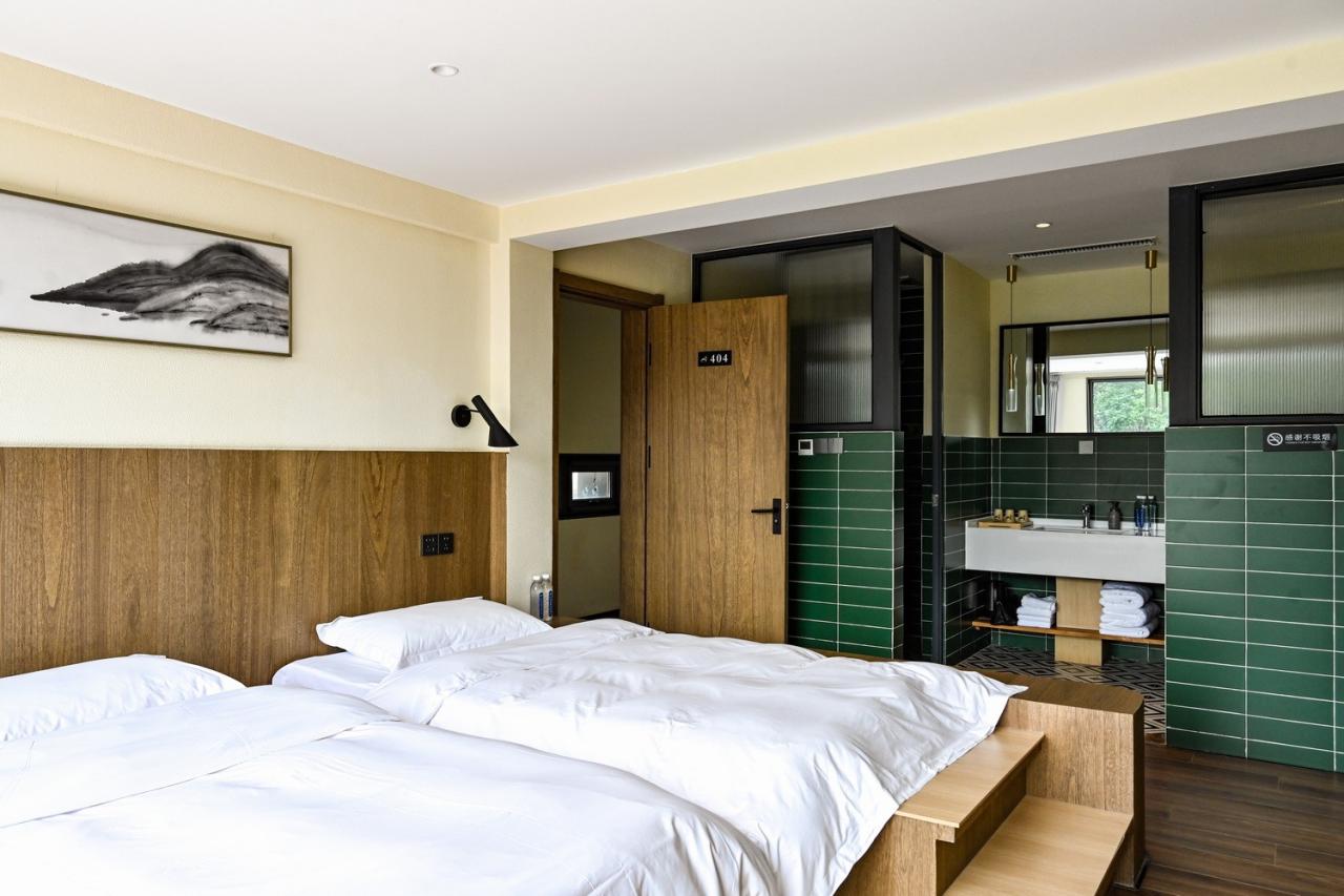 BIM建筑|以景为据：济南东泉村民宿集群设计 / GW空间设计