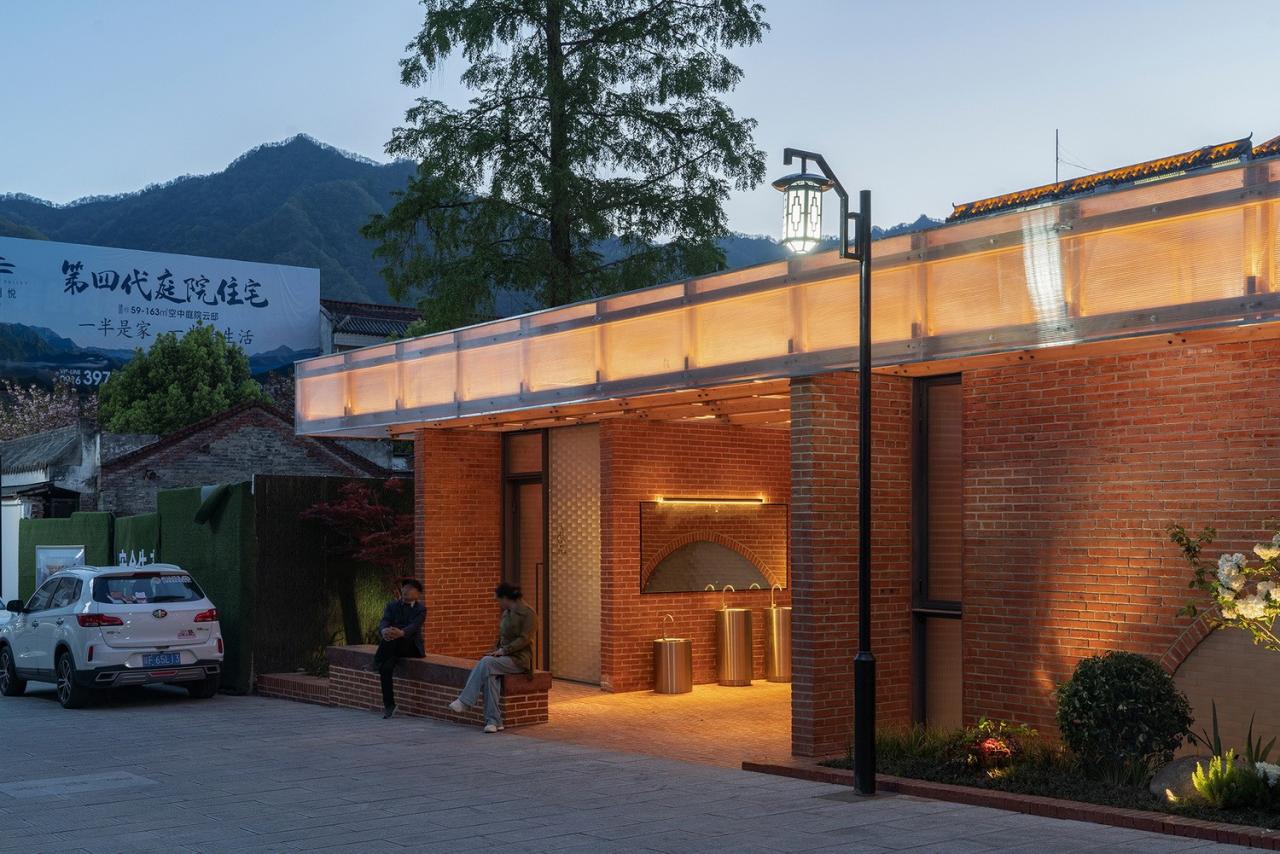 BIM建筑|留坝老街红砖公厕 / 尌林建筑设计事务所