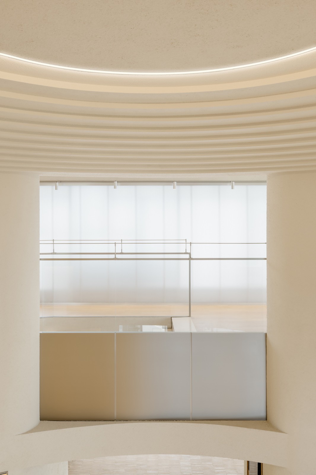 BIM建筑|尼康直营店·北京三里屯太古里店 / Lukstudio芝作室