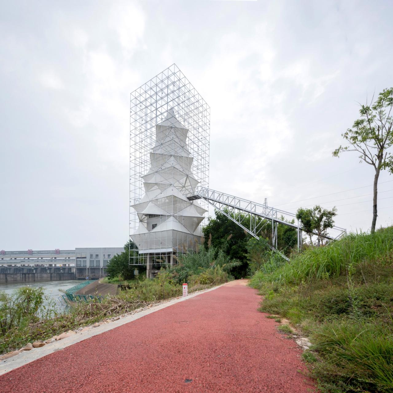 BIM建筑|人造树 / 有限设计工作室