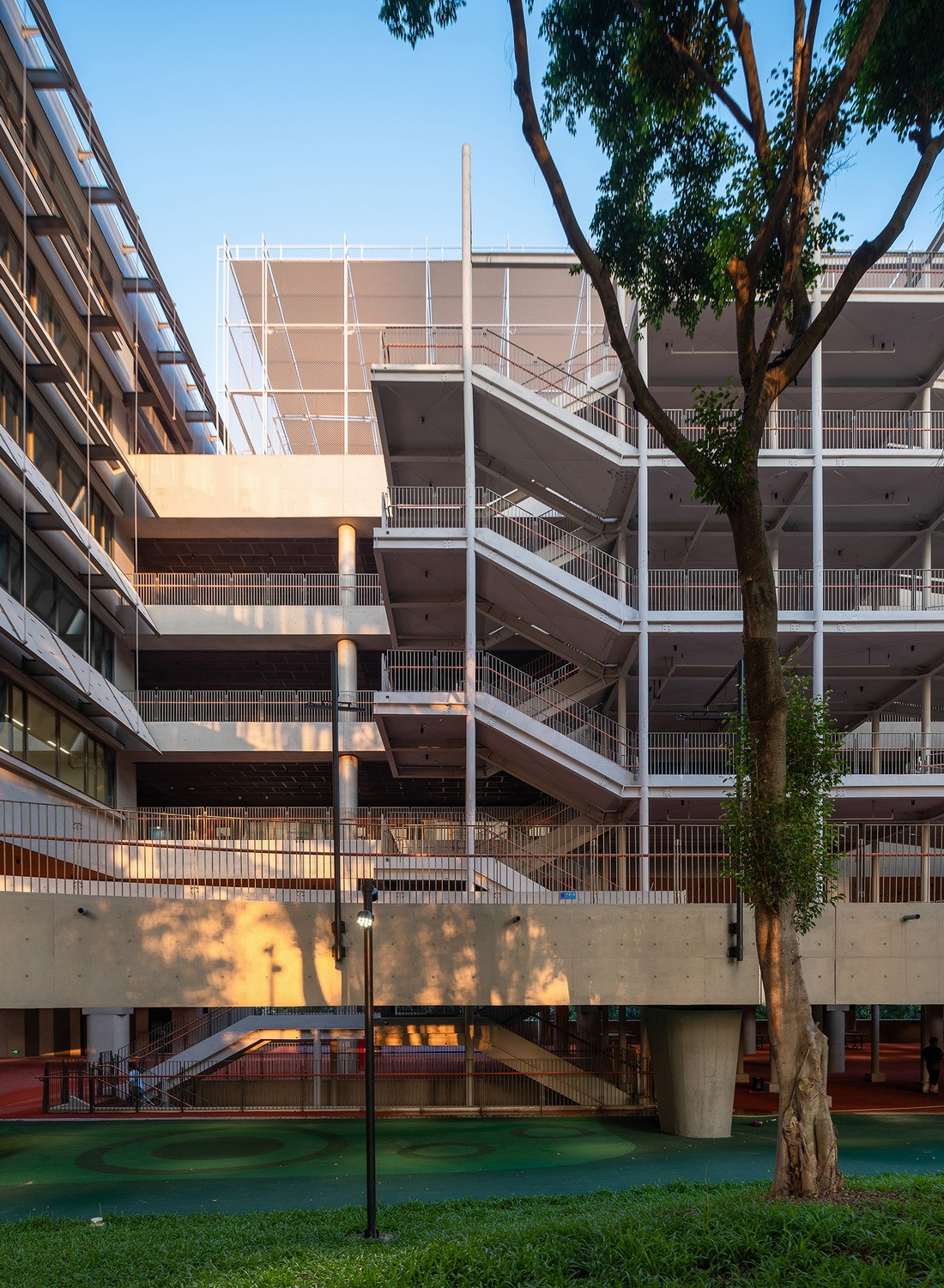 BIM建筑|深圳荔园外国语小学 / 直向建筑