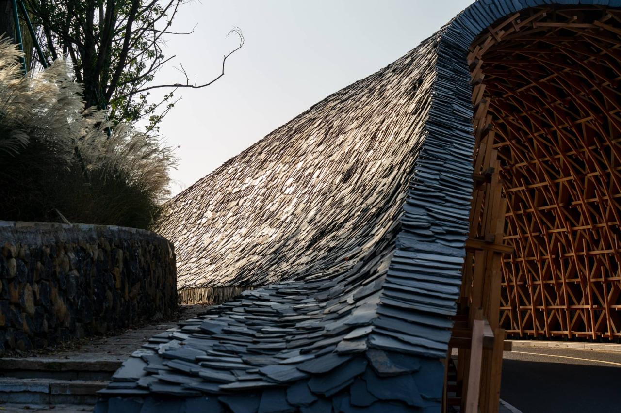 BIM建筑|上天入地：下岩贝穿云编木隧&腾云气象环 / 朱培栋-line+建筑事务所