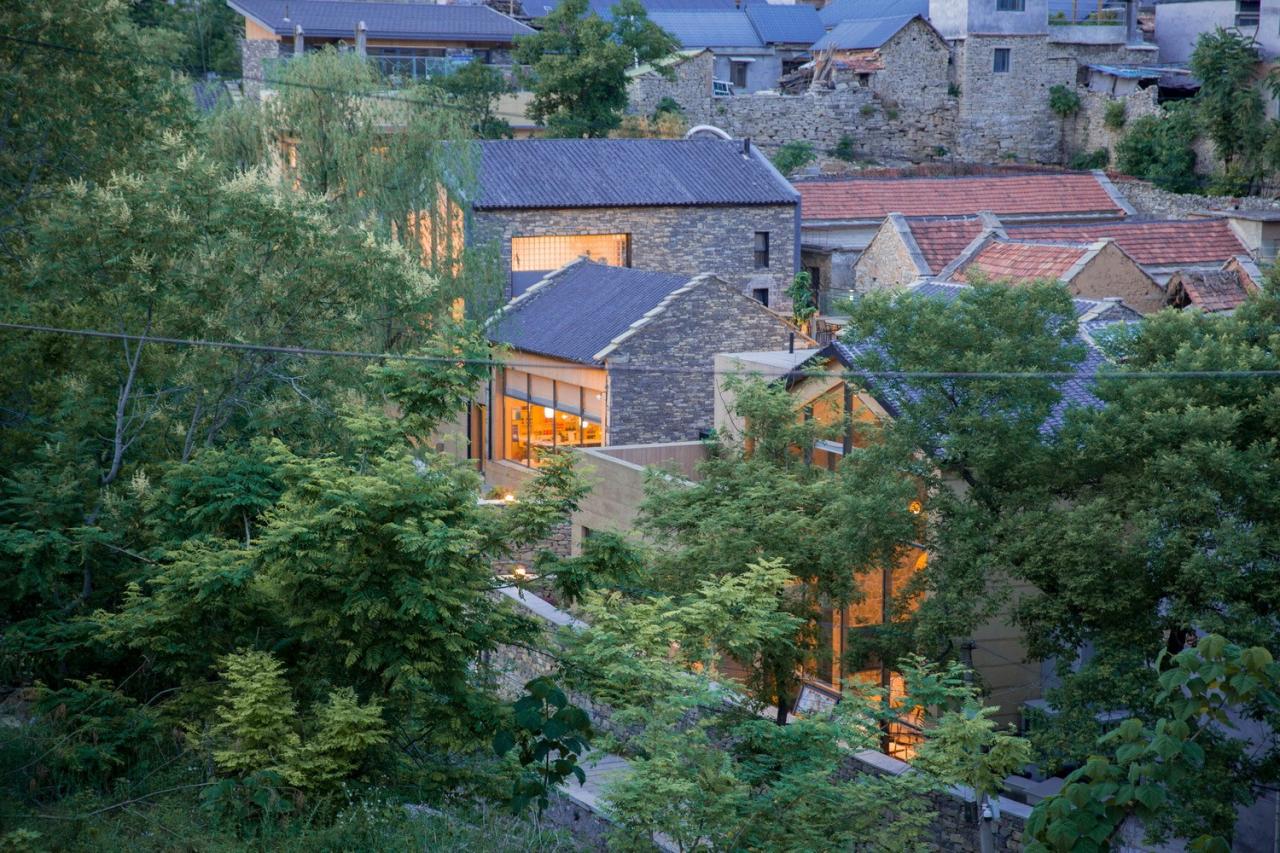 BIM建筑|以景为据：济南东泉村民宿集群设计 / GW空间设计