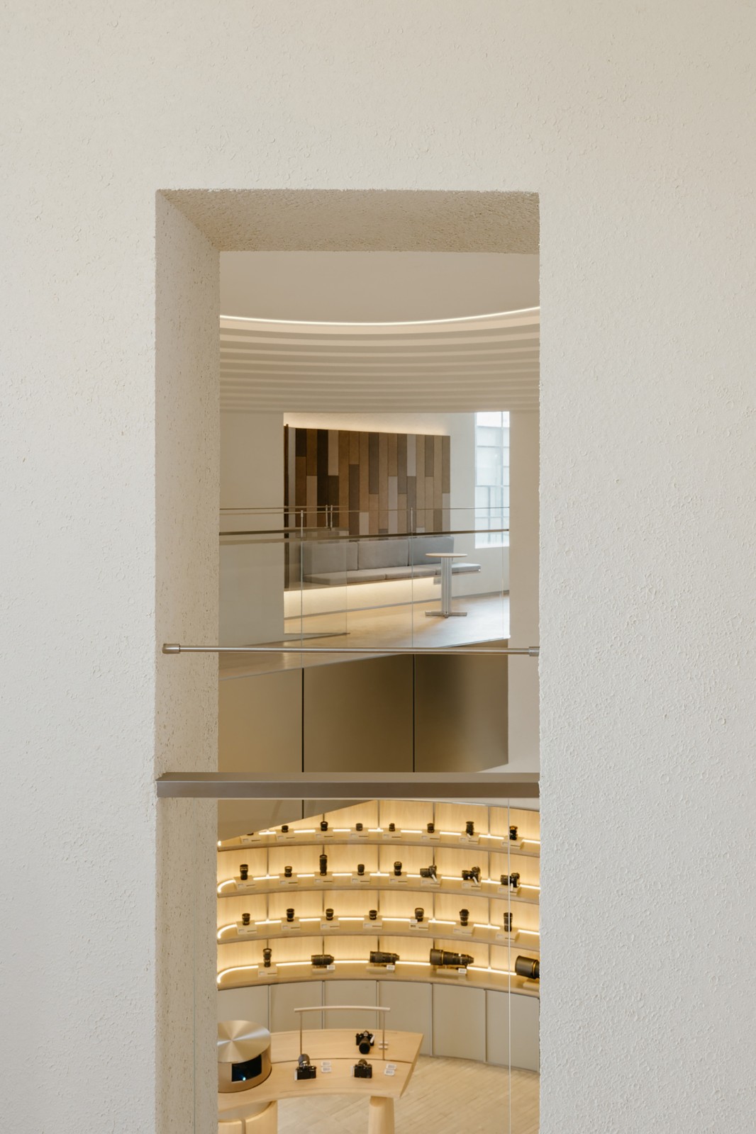 BIM建筑|尼康直营店·北京三里屯太古里店 / Lukstudio芝作室