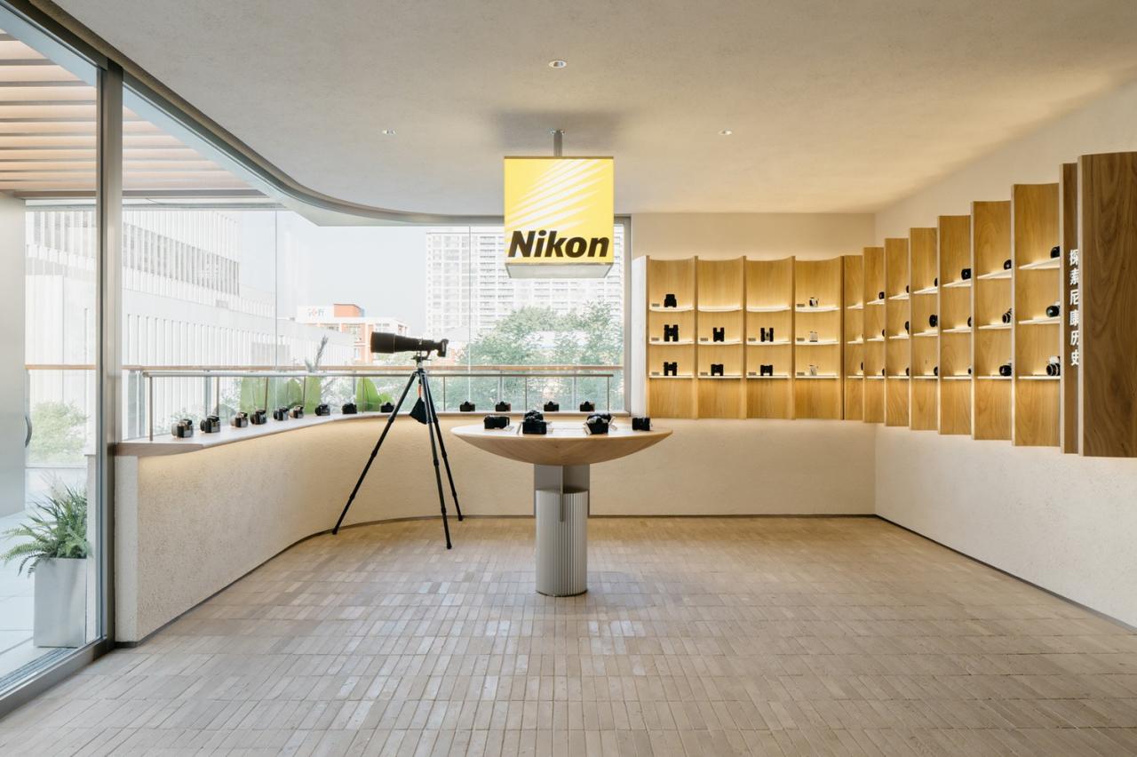 BIM建筑|尼康直营店·北京三里屯太古里店 / Lukstudio芝作室