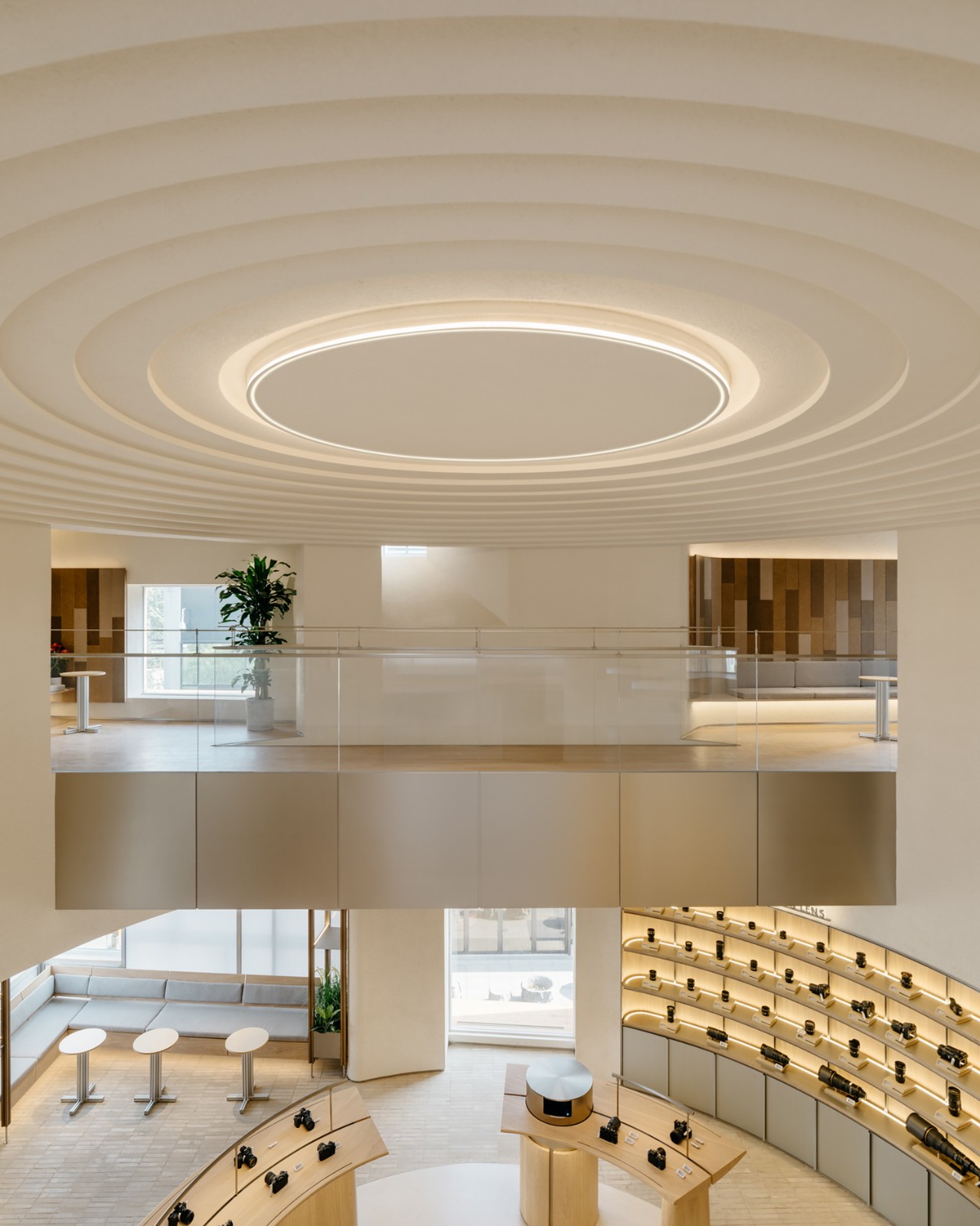 BIM建筑|尼康直营店·北京三里屯太古里店 / Lukstudio芝作室