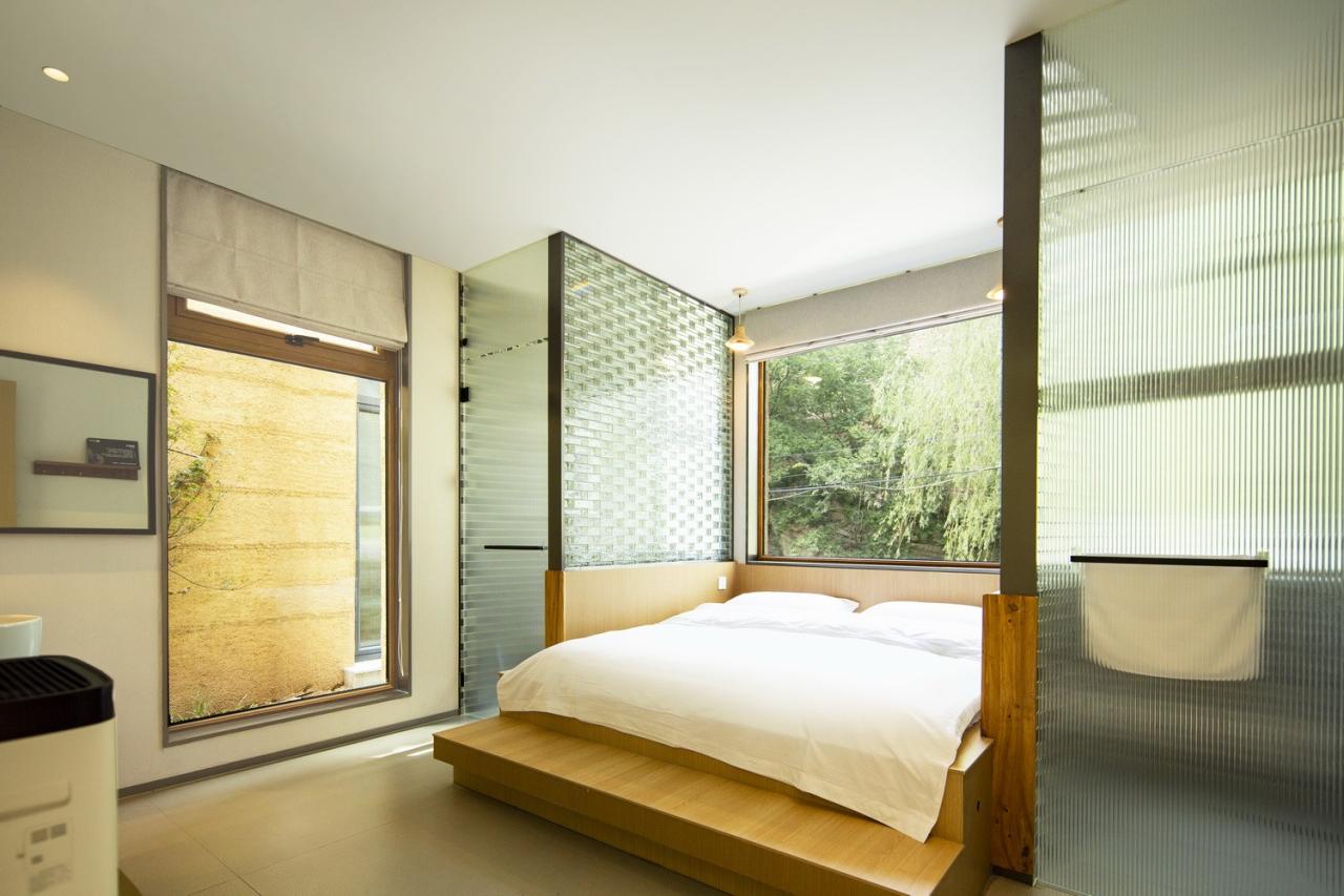 BIM建筑|以景为据：济南东泉村民宿集群设计 / GW空间设计