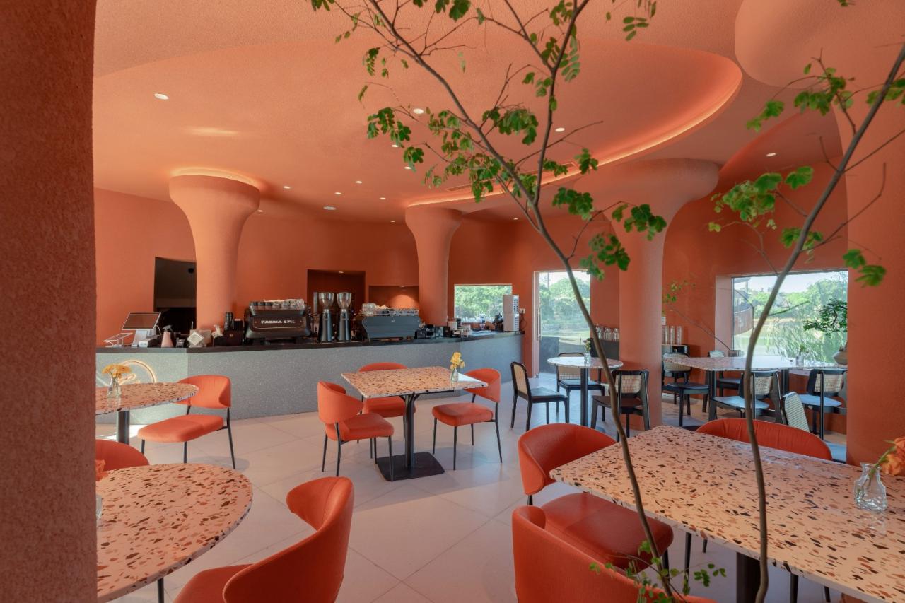 BIM建筑|太湖度假区凤凰台改造 / 平介设计