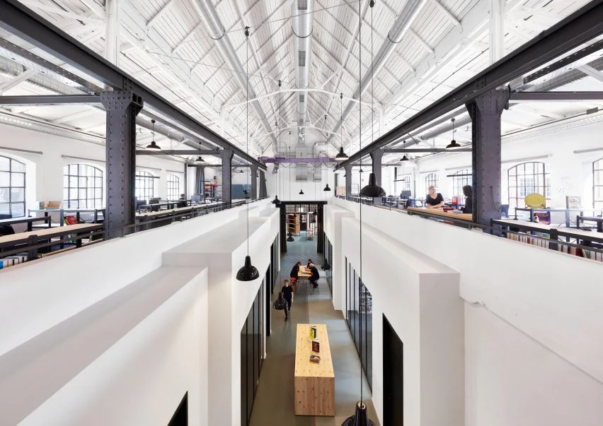 BIM建筑|德温德工作室将汉堡旧工厂改造为办公室