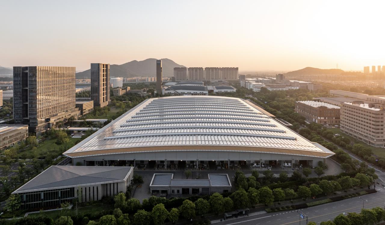 BIM建筑|西奥电梯产业园：先进智造与永续生活兼容的“未来工厂”/goa大象设计