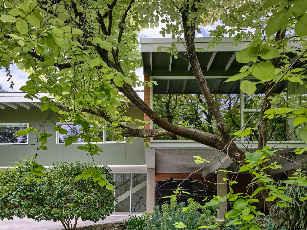 BIM建筑|互联之家 / Albert Mo Architects