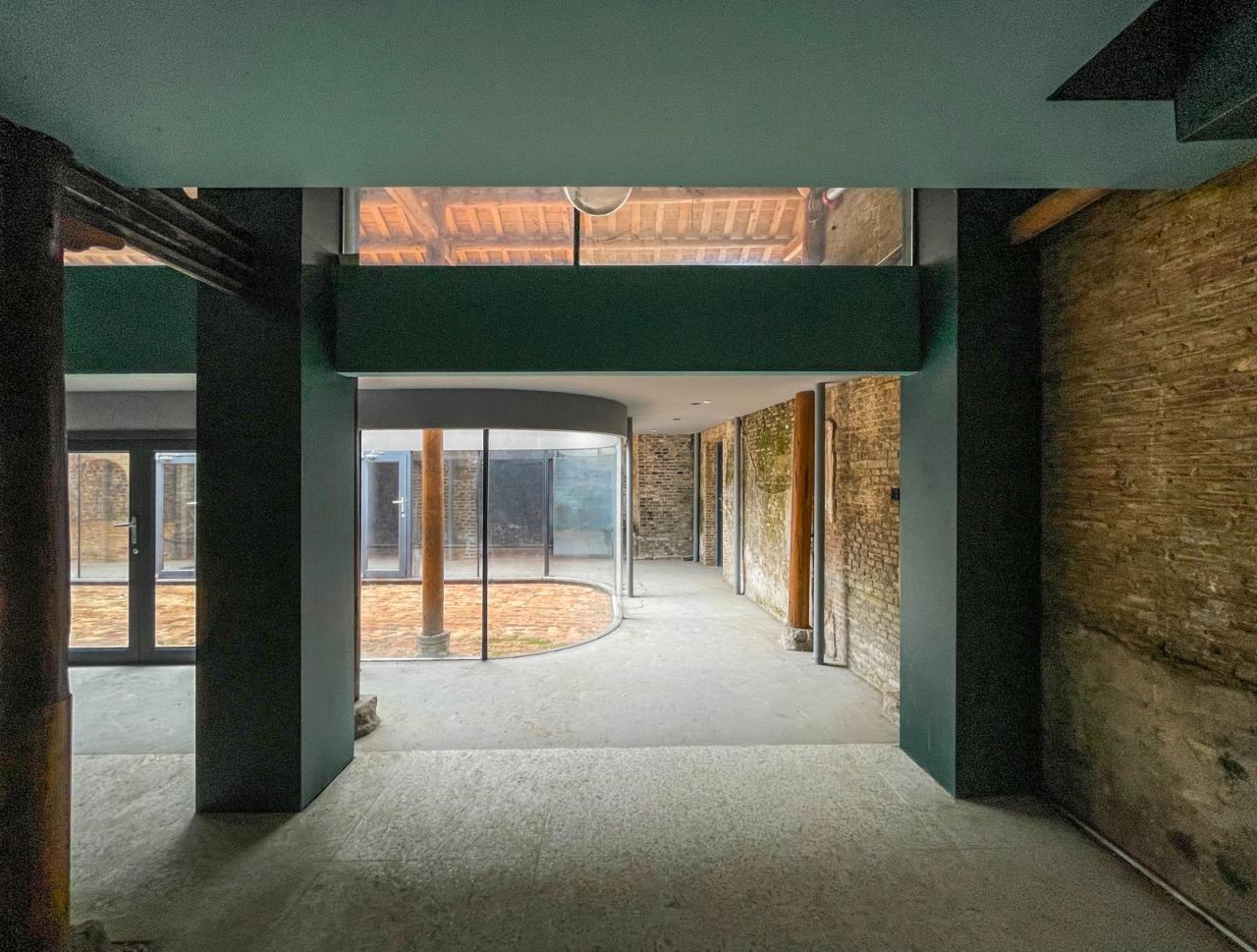 BIM建筑|烟筒插建院 / 刘克成设计工作室 + 众建筑