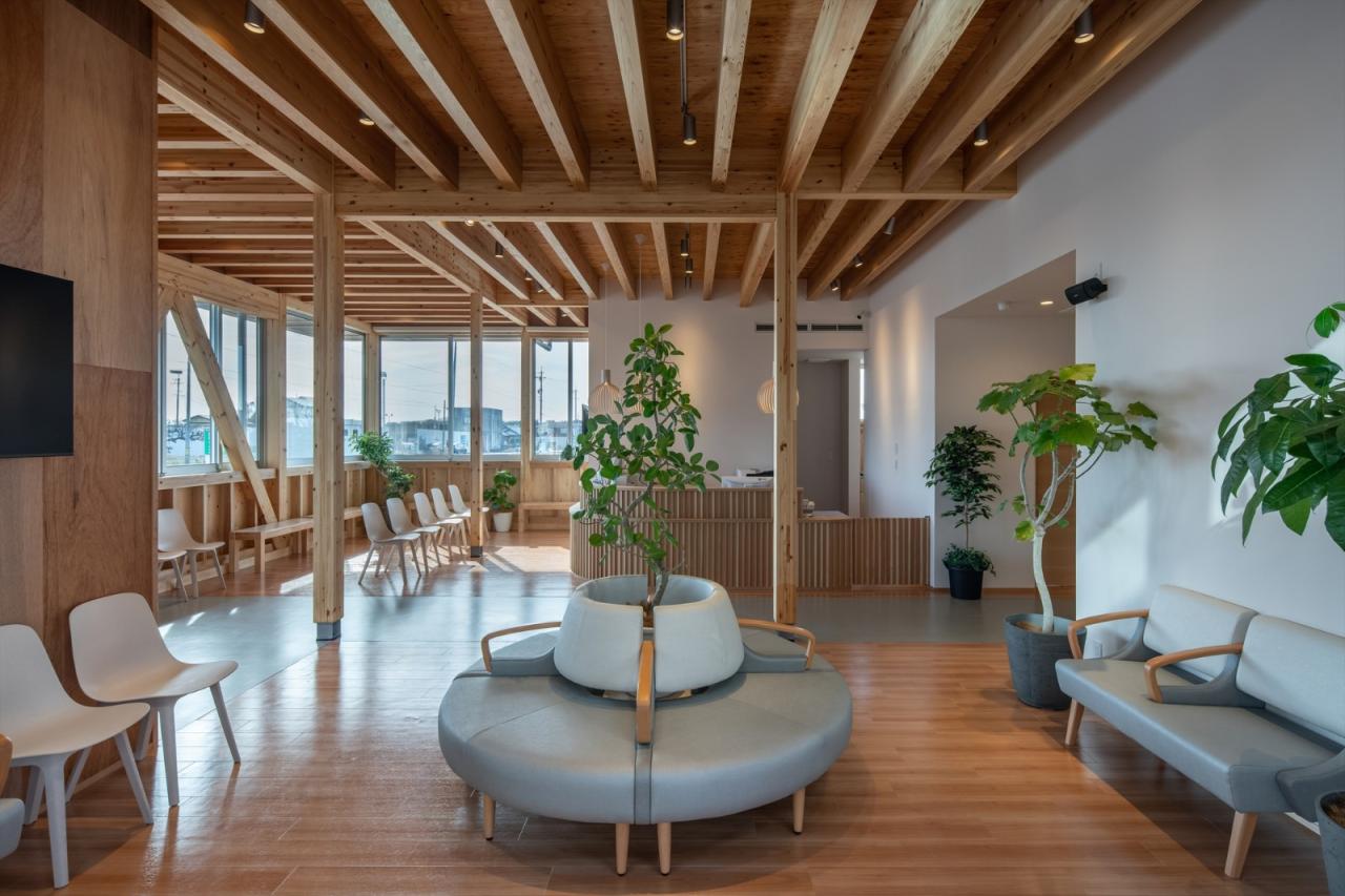 BIM建筑|旭之森内科和胃肠病诊所 / TSC Architects