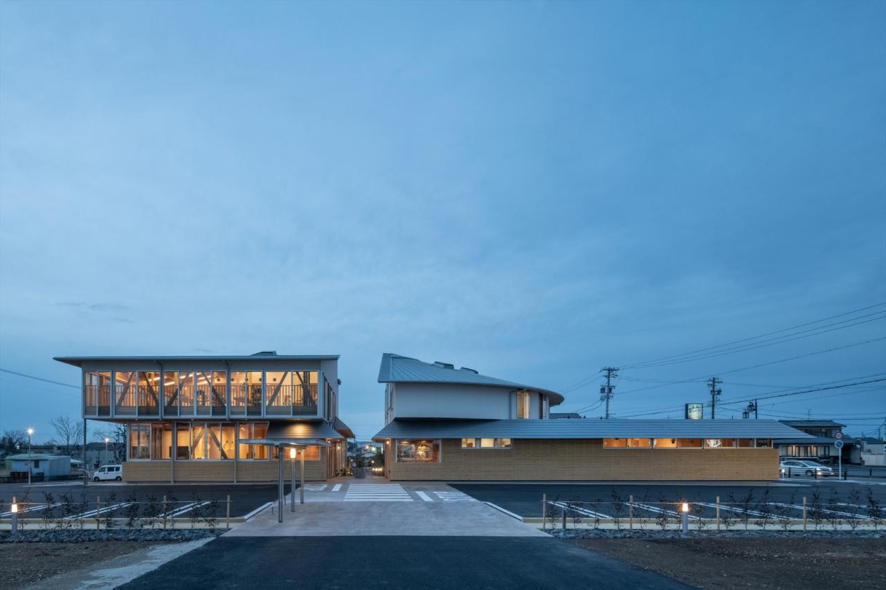 BIM建筑|旭之森内科和胃肠病诊所 / TSC Architects