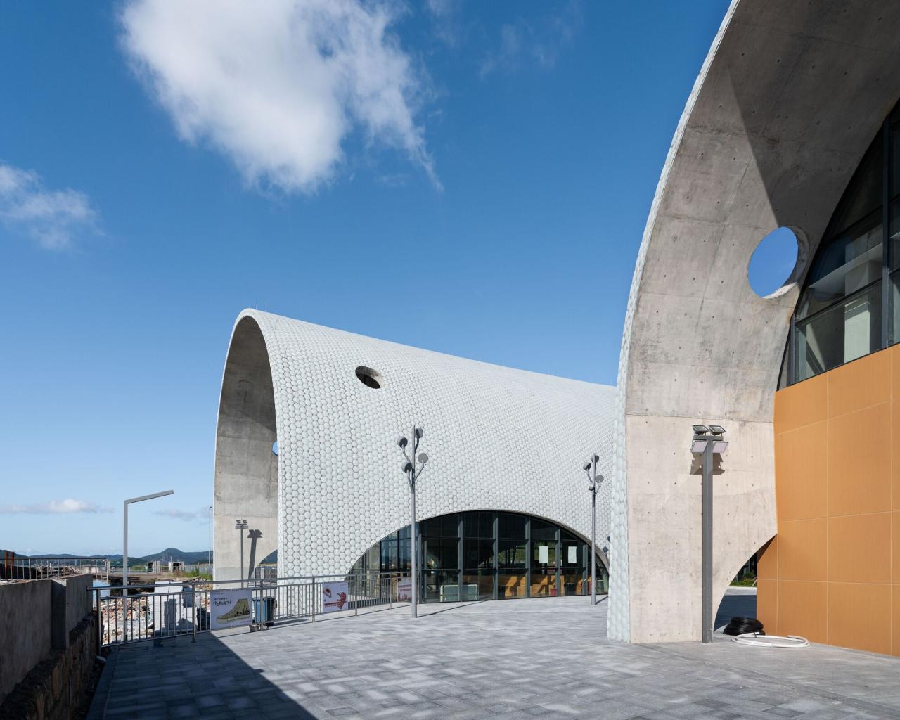 BIM建筑|虾峙客运站 / 致正建筑工作室