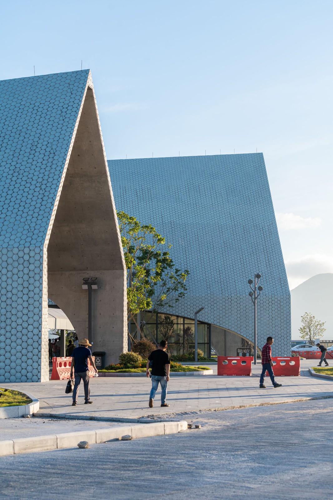 BIM建筑|虾峙客运站 / 致正建筑工作室