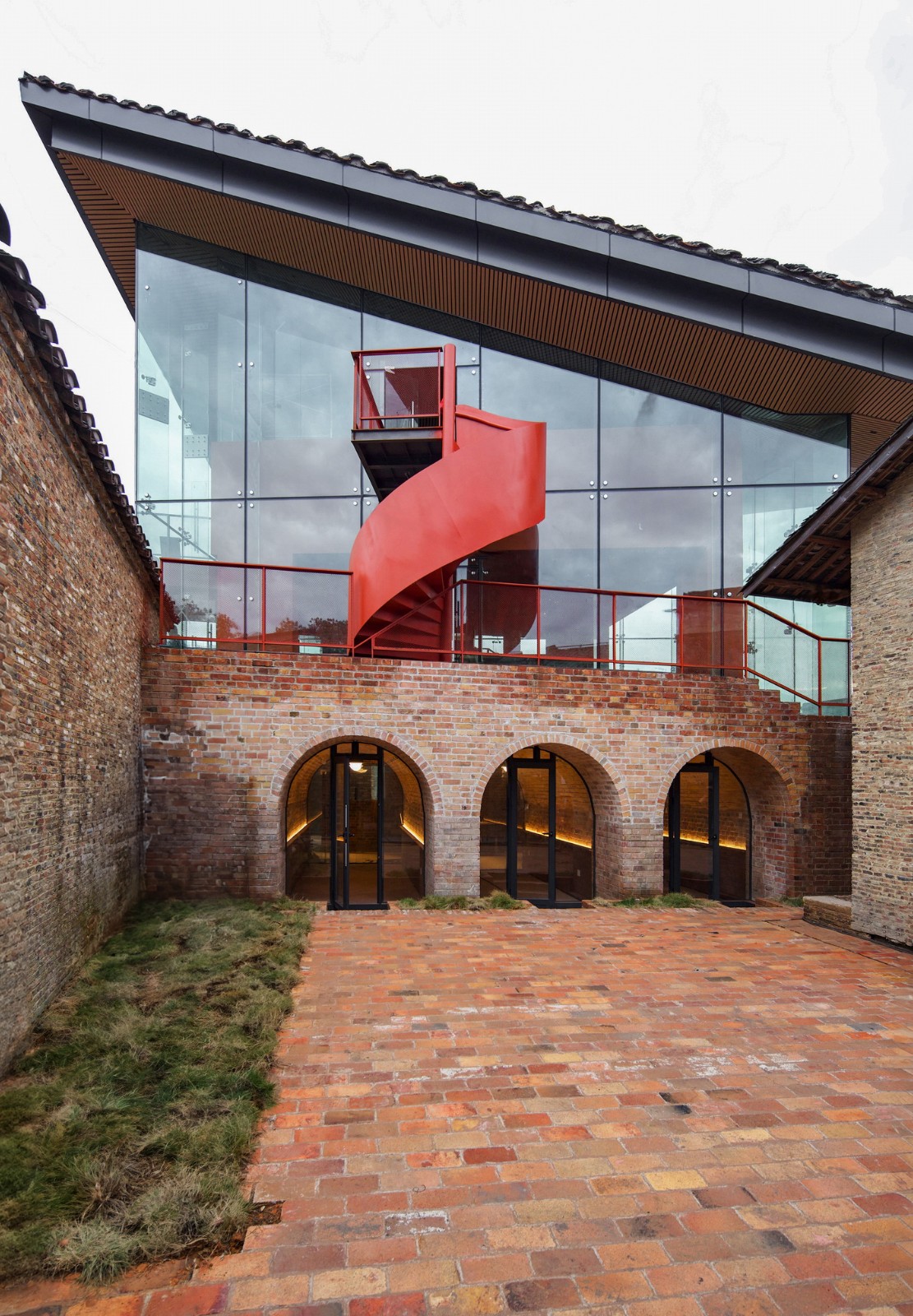 BIM建筑|烟筒插建院 / 刘克成设计工作室 + 众建筑