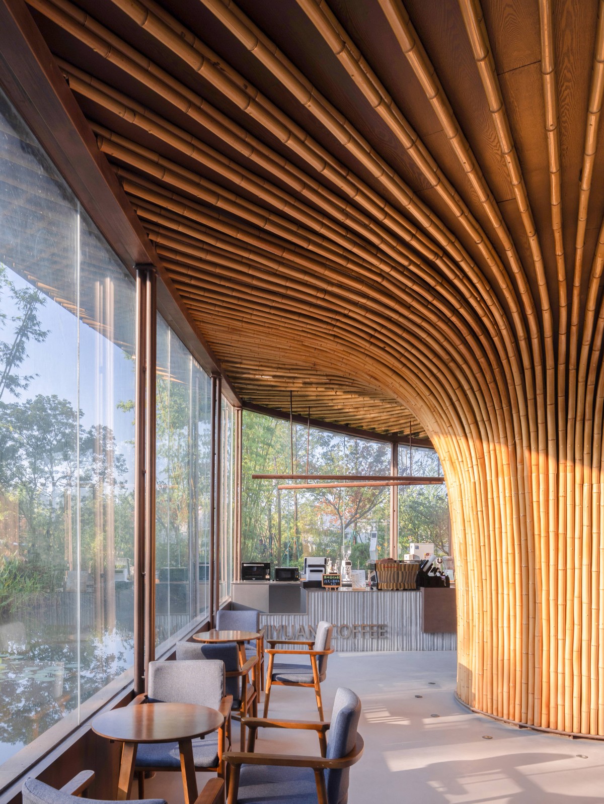 BIM建筑|大叶底下好乘凉：2024成都世园会•兴城展园 / 小隐建筑