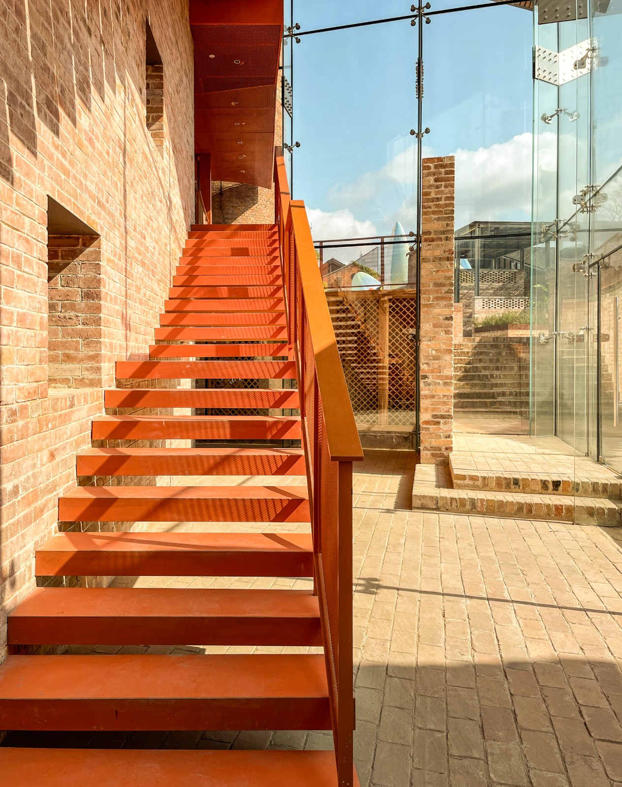 BIM建筑|烟筒插建院 / 刘克成设计工作室 + 众建筑