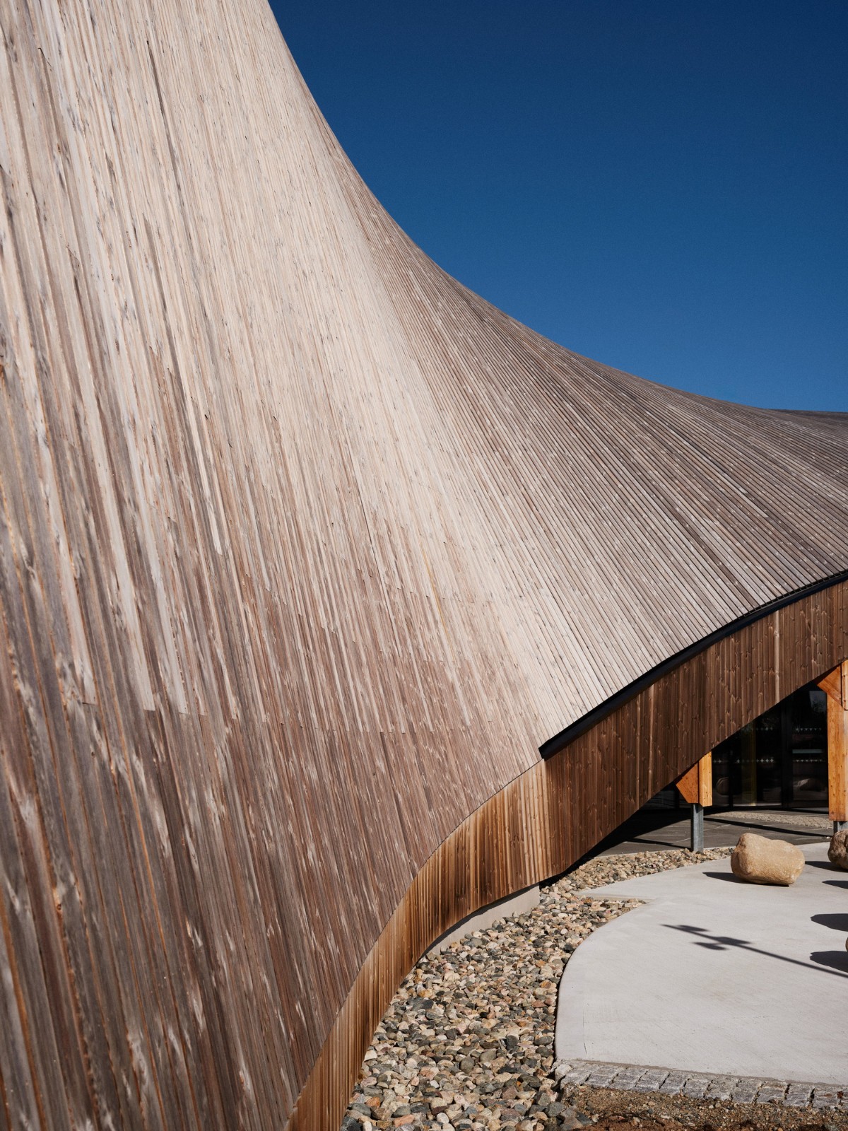 BIM建筑|Čoarvemátta 文化与教育中心 / Snøhetta + 70°N arkitektur + Joar Nango