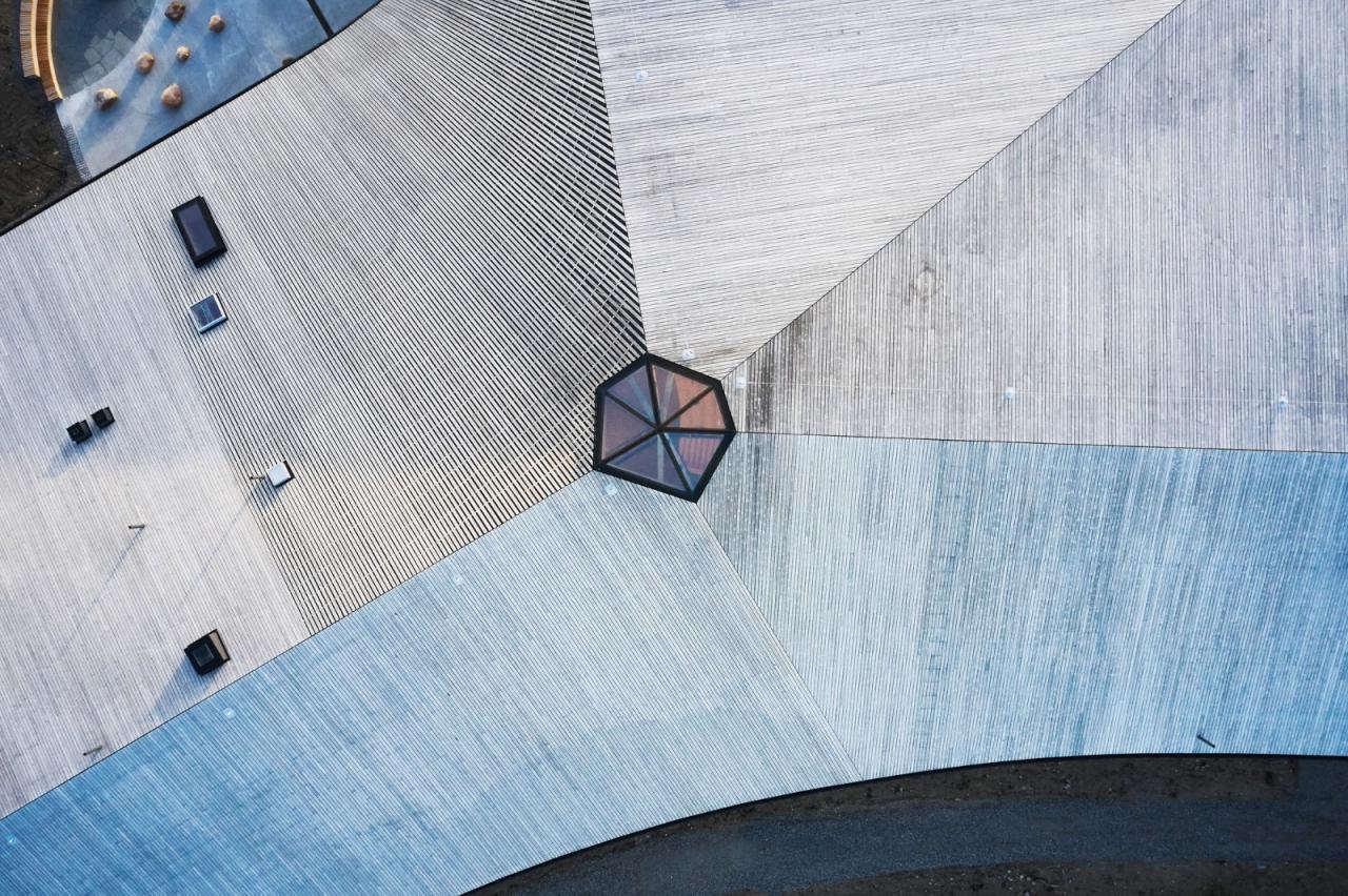 BIM建筑|Čoarvemátta 文化与教育中心 / Snøhetta + 70°N arkitektur + Joar Nango