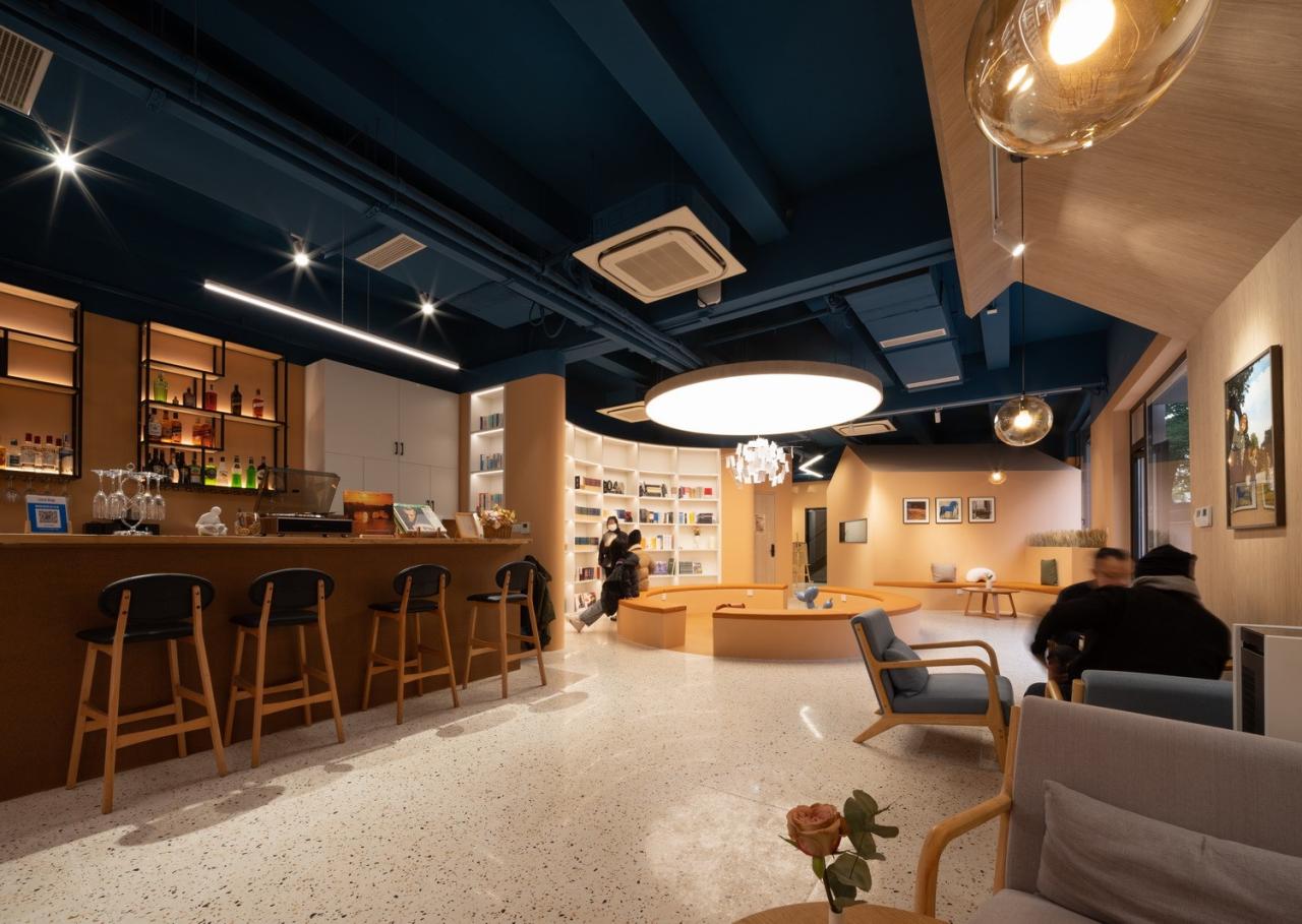 BIM建筑|2040书店 / 上海观介设计