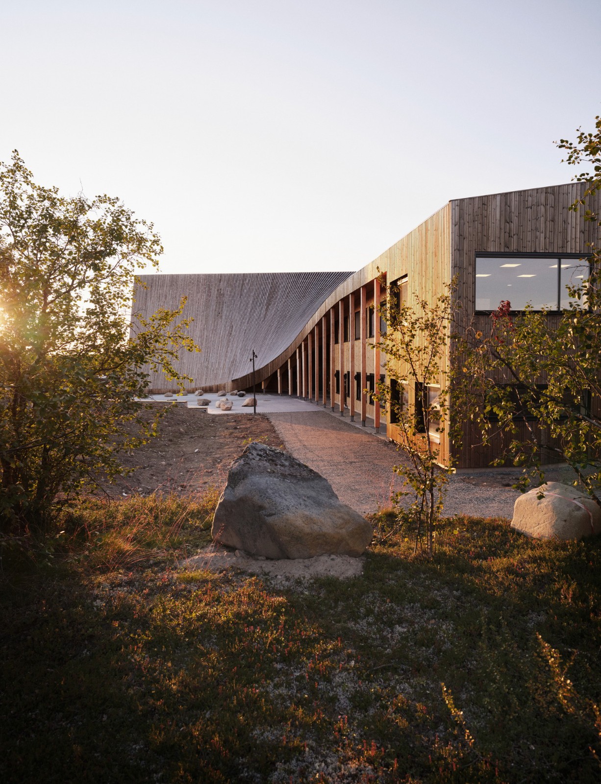 BIM建筑|Čoarvemátta 文化与教育中心 / Snøhetta + 70°N arkitektur + Joar Nango