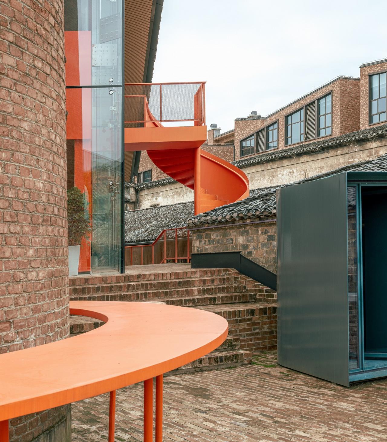 BIM建筑|烟筒插建院 / 刘克成设计工作室 + 众建筑