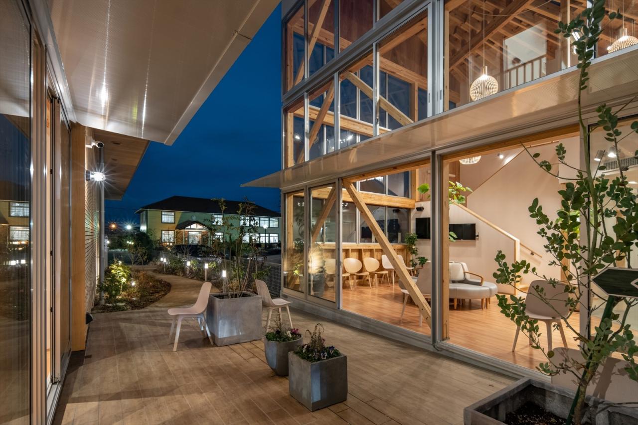 BIM建筑|旭之森内科和胃肠病诊所 / TSC Architects