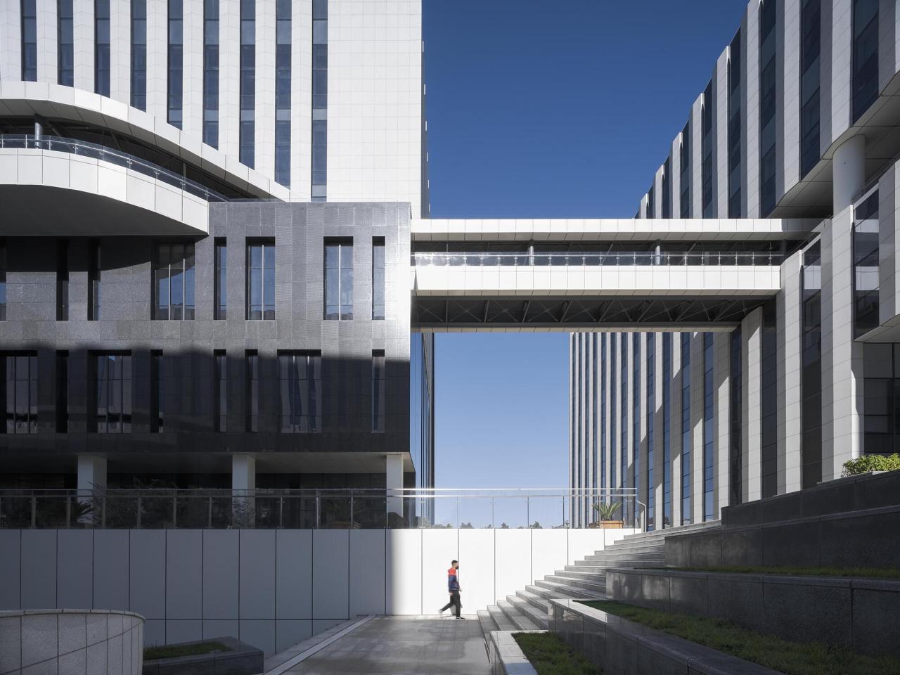 BIM建筑|北京亦庄细胞治疗研发中试基地 / 北京市工业设计研究院