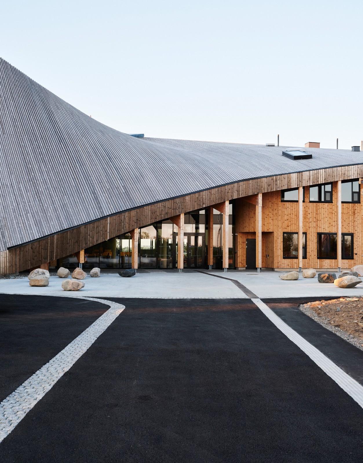 BIM建筑|Čoarvemátta 文化与教育中心 / Snøhetta + 70°N arkitektur + Joar Nango