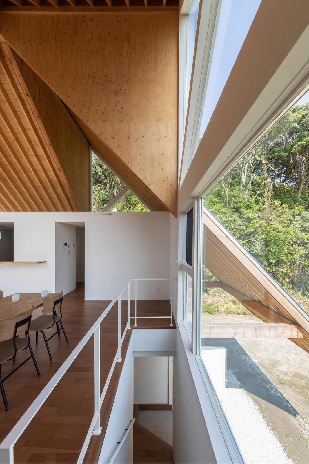 BIM建筑|富津度假小屋 / Atelier MEME