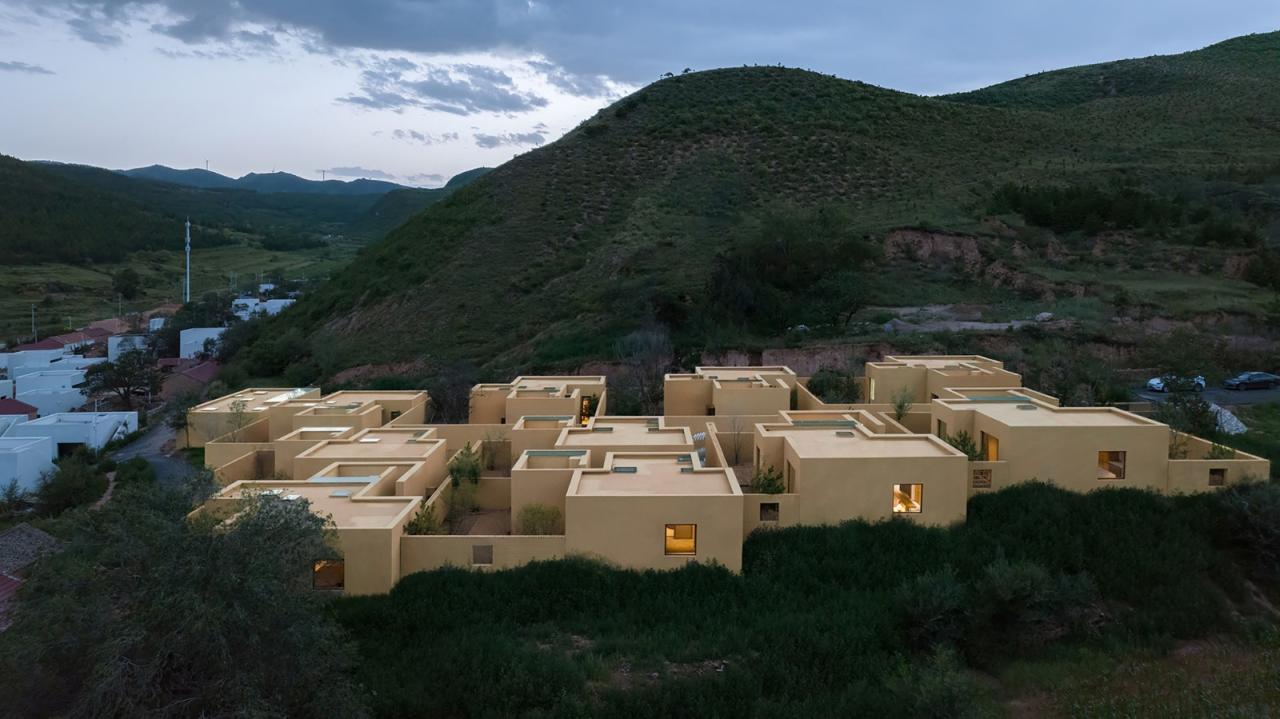 BIM建筑|KALHA 酒店·“沃里屯”村落更新 / CPLUS